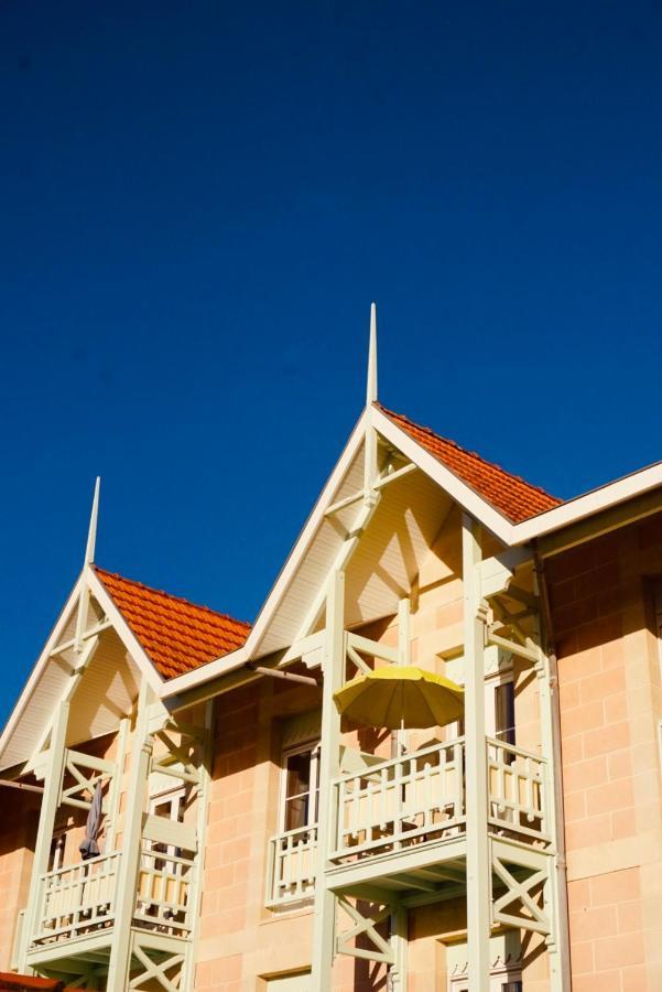 Hotel Michelet Plage Soulac-sur-Mer Exterior foto